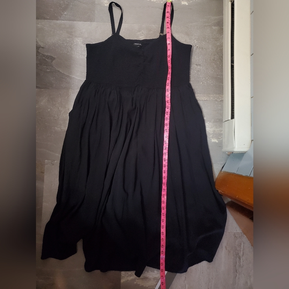 Torrid Midi Challis Sweetheart Dress. Sleeveless. Smocked Bust. Black. 3X. Plus. - Picture 11 of 11